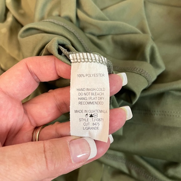 Luxury Swiss Dot Puff Sleeve Top - Picture 7 of 7